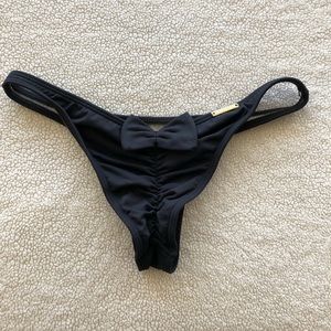 San Lorenzo Black bow bottom size Large